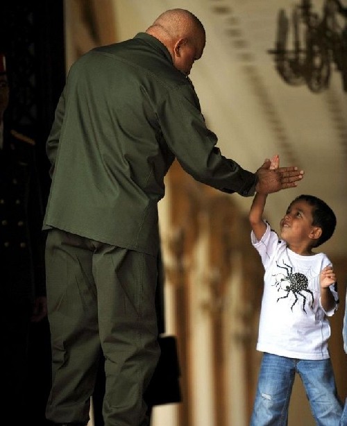 委內瑞拉總統查韋斯逝世 舊照回顧精彩一生