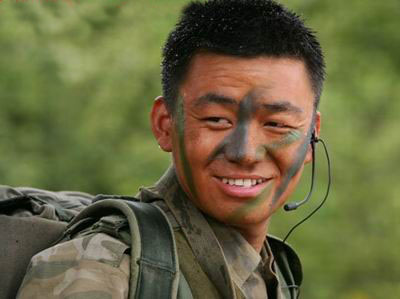 盤點當紅影視劇中十大煽情軍人[圖]