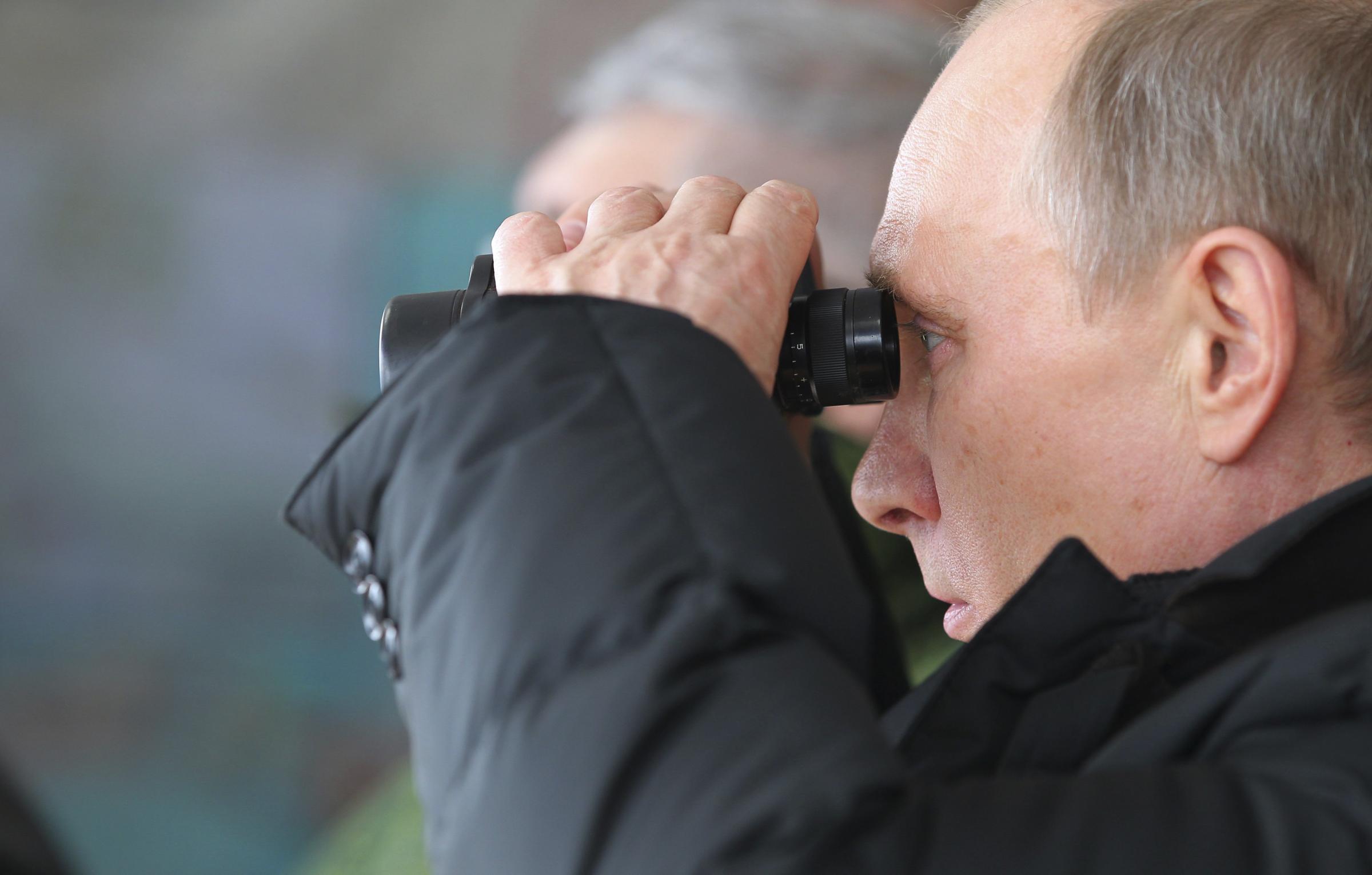 俄羅斯在黑海地區舉行大規模軍演 普京親臨場觀摩