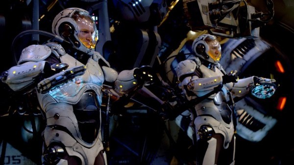 中國版機械戰士“賊鷗”美國大片里揚威[圖]