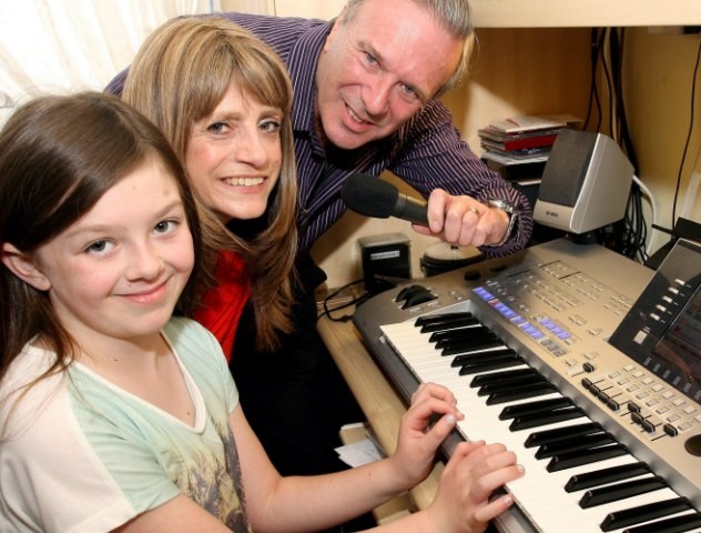 英9歲女孩唱歌跑調走路搖晃 經查腦瘤大小賽橙子