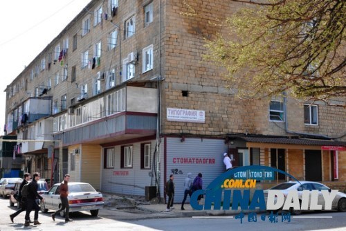 美爆炸疑犯學“基地”雜志造炸彈 華裔男子憑身份保命