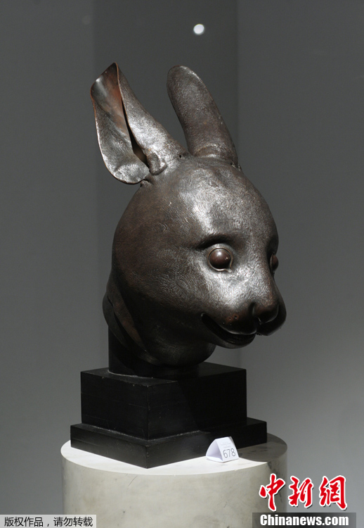 法國皮諾家族宣布將所購圓明園獸首無償送交中國