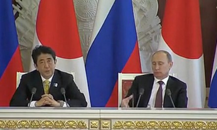 全能普京:上天下海還賣萌 克格勃時代善用“燕子”