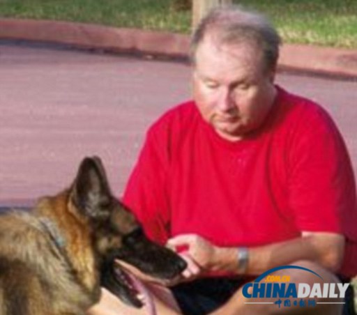 僅憑聲音可擊中80%目標(biāo) 美國盲人神槍手受追捧