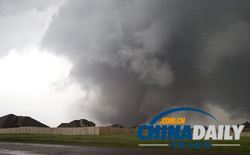 美國俄克拉荷馬市郊遭龍卷風重創 近百人死亡