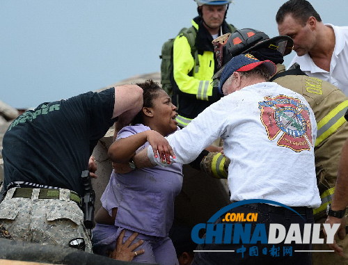 美國俄克拉荷馬市郊遭龍卷風重創 近百人死亡