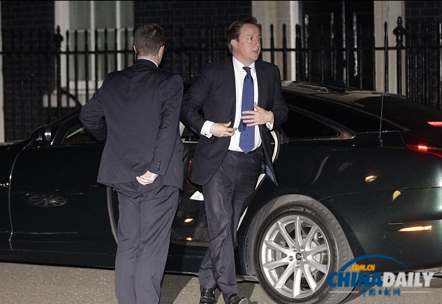 倫敦街頭發生野蠻兇殺事件 卡梅倫稱不屈服于恐怖分子