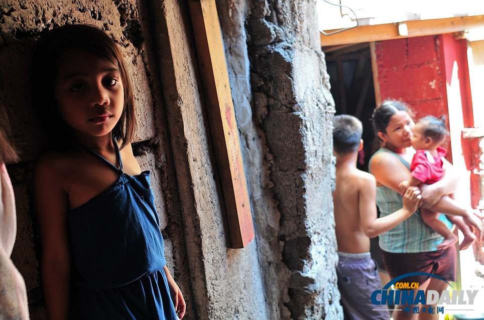 菲律賓首都數萬民眾生活貧困 住臨時棚屋受洪災威脅