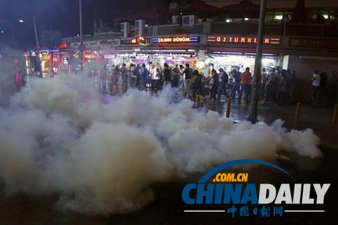 土耳其安全部隊向示威者開槍 致一死多傷