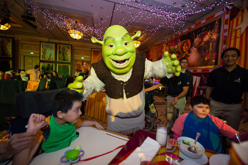 澳門啟動“體驗夢工場”活動 與功夫熊貓近距離接觸