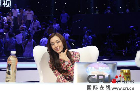 范瑋琪當評委被贊“氧仙” 赴酒吧發掘選手(圖)