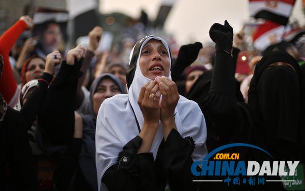 穆兄會指責軍方造假 抗議者攻擊軍營錄像系“掉包”