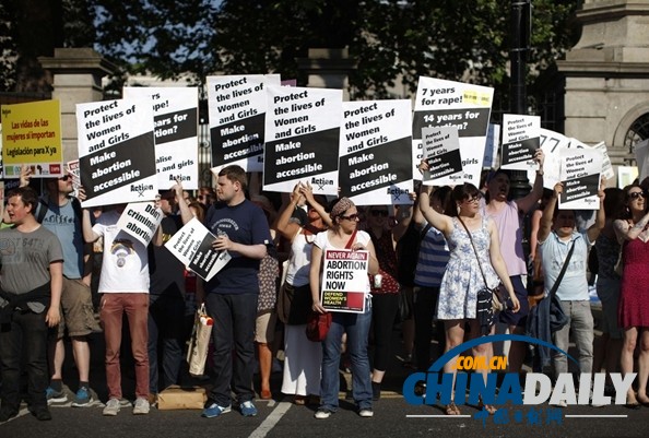 愛爾蘭議會(huì)首次批準(zhǔn)有限制條件墮胎議案