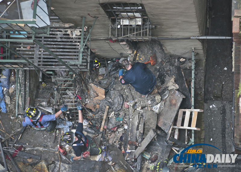 紐約唐人街華人商鋪區(qū)爆炸起火 十余人受傷