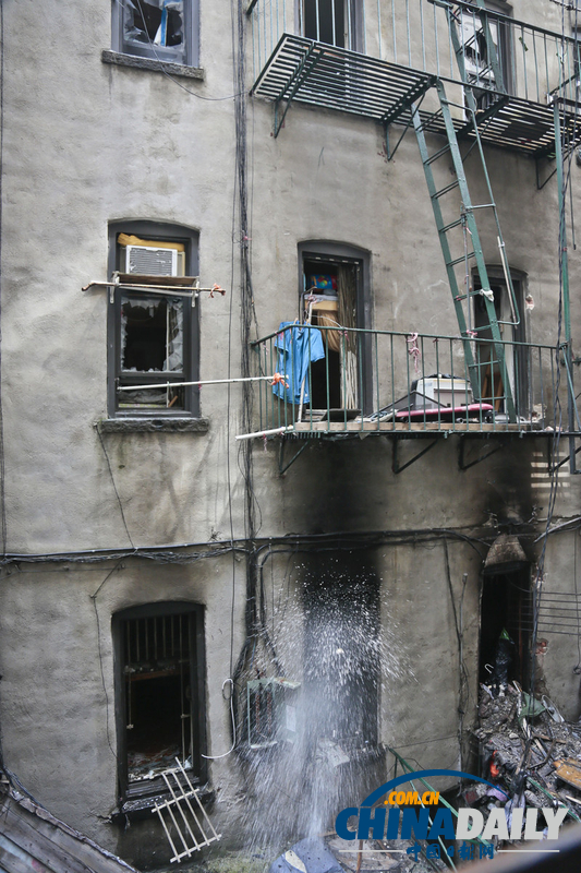 紐約唐人街華人商鋪區爆炸起火 十余人受傷