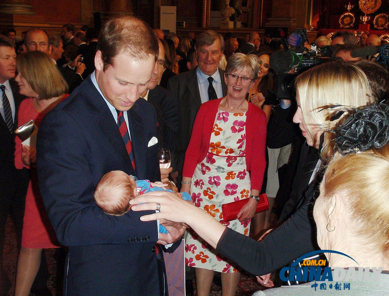 組圖：凱特威廉出席活動樂與兒童互動