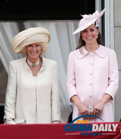 威廉凱特寶寶名字廣受關(guān)注 詹姆斯、維多利亞最受寵