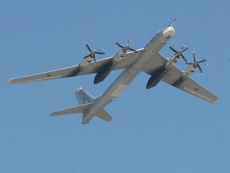 俄羅斯轟炸機飛臨日本海上空 日戰機緊急升空監視