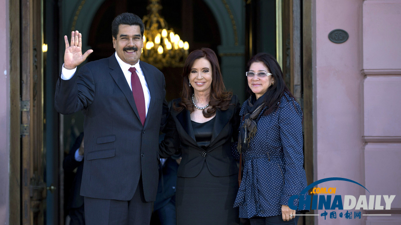 委內瑞拉總統宣布完婚 新娘年長近10歲(組圖)