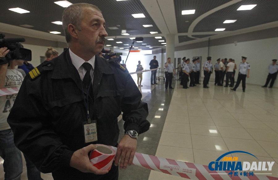 斯諾登據(jù)報(bào)獲入境許可 莫斯科機(jī)場部署相應(yīng)安保舉措