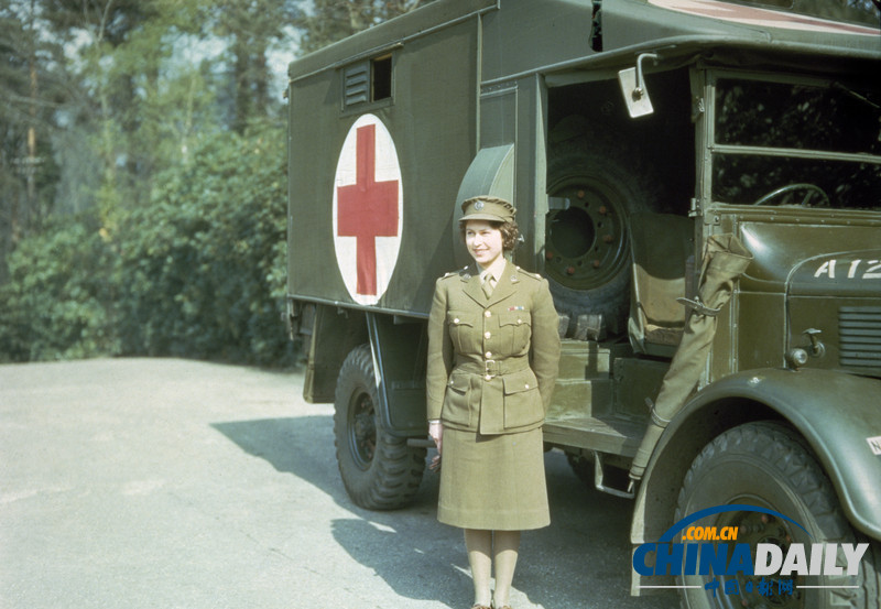 綠色軍營柔美風景線 盤點世界各國女兵誰最美（組圖）