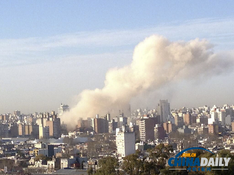 阿根廷居民樓發生強烈爆炸 已致8死60余傷（圖）