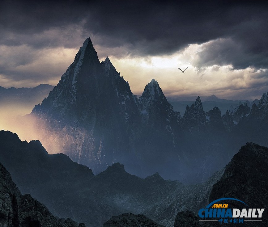 波蘭藝術家用照片和電腦技術打造神秘夢幻世界（組圖）