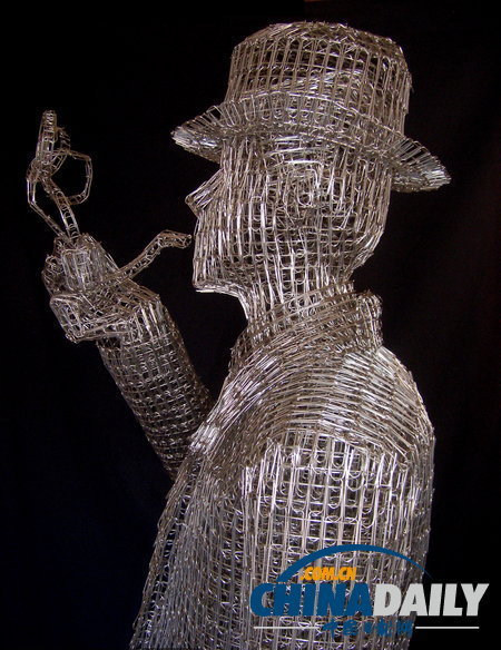 意大利藝術家打造“曲別針雕塑” 神奇手工挑戰不可能