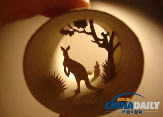 衛(wèi)生紙筒內別有天地 法國藝術家紙筒內打造精細小世界