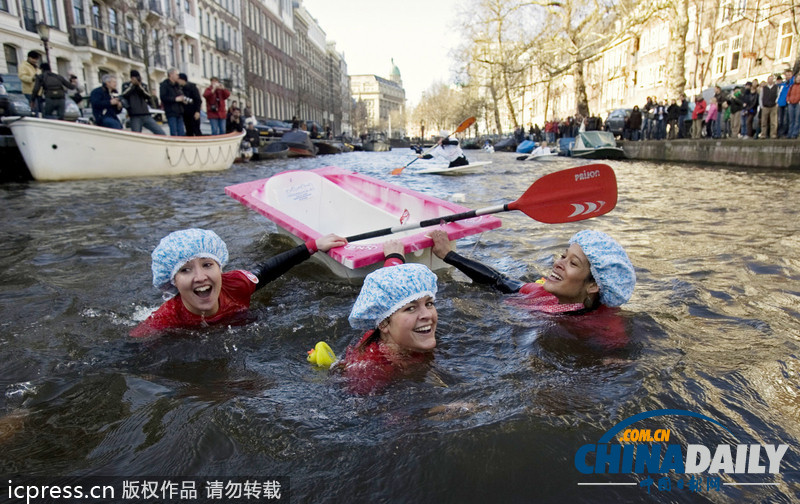 耳朵拔河、叼豬蹄、咬龍蝦 看各國另類民間比賽（組圖）