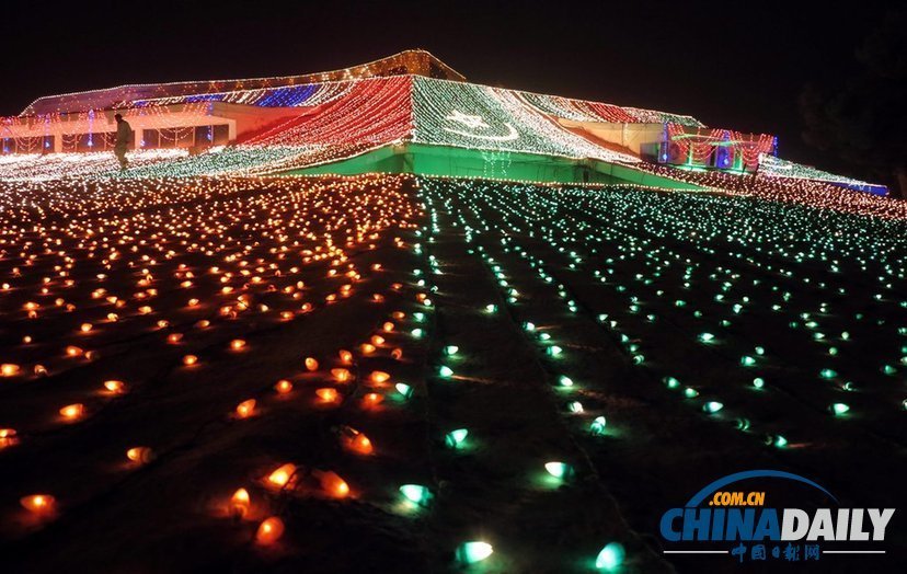 巴基斯坦迎來第66個獨立日 國旗熱賣 