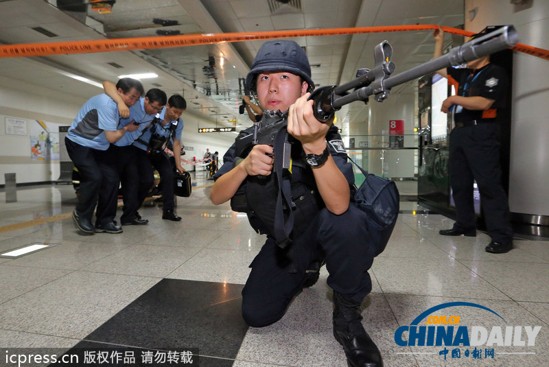 韓美舉行“乙支”軍演 首爾車站進行反恐演習（組圖）