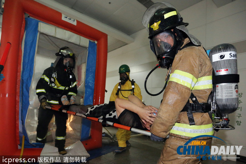 韓美舉行“乙支”軍演 首爾車站進(jìn)行反恐演習(xí)（組圖）