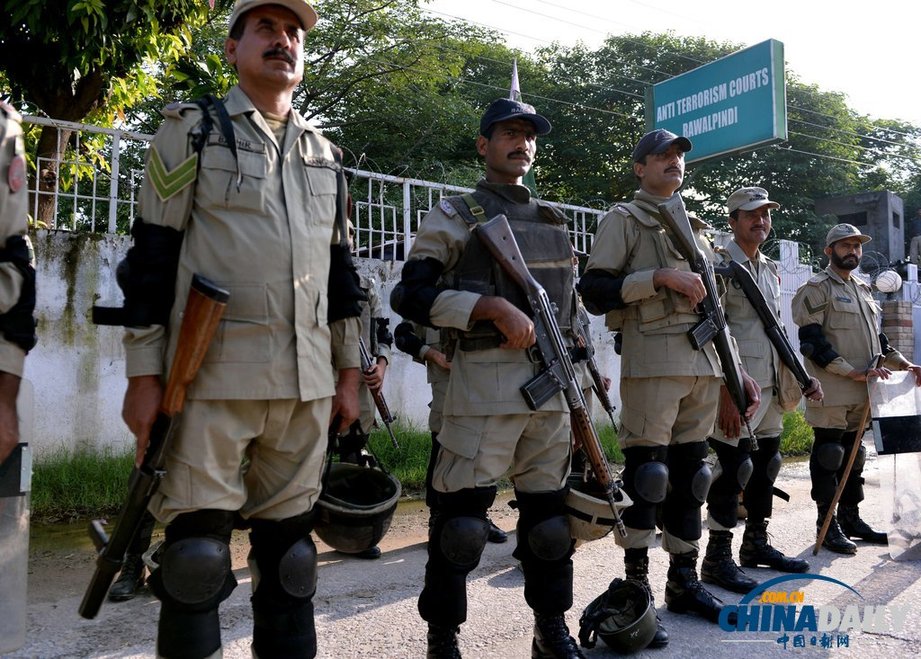 穆沙拉夫被控謀殺今日出庭受審 大批軍警護送（高清組圖）