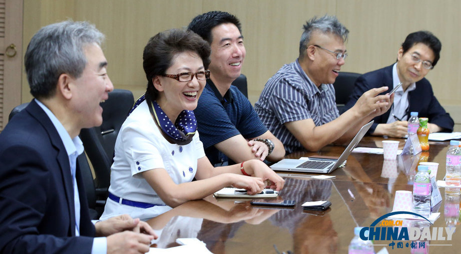 中國(guó)人氣博主和媒體精英赴韓訪問(wèn) 方舟子再批中醫(yī)制度