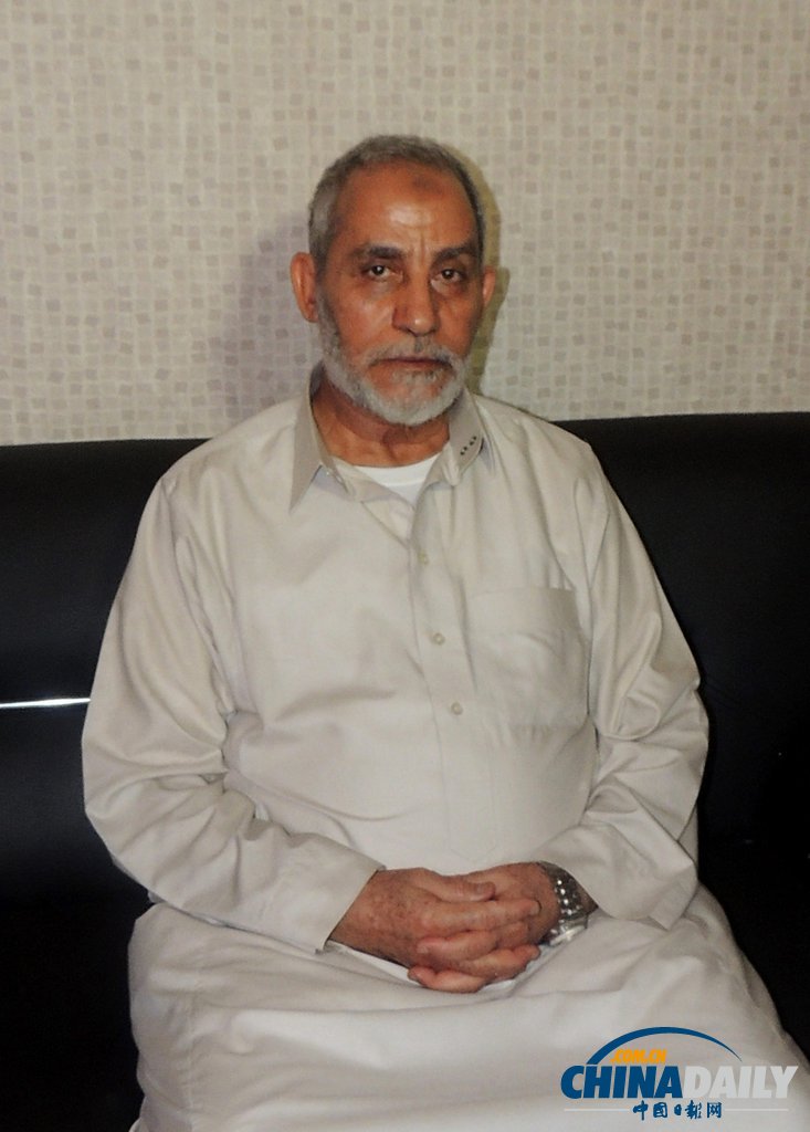 埃及內(nèi)政部首次公布穆兄會(huì)最高領(lǐng)導(dǎo)人巴迪亞被捕后照片（組圖）