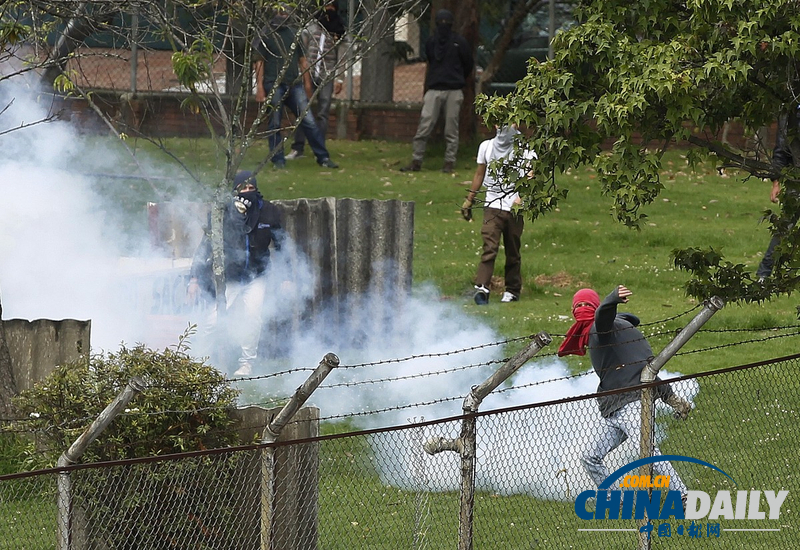 哥倫比亞全國大罷工要求下調汽油價格 引發警民沖突（組圖）