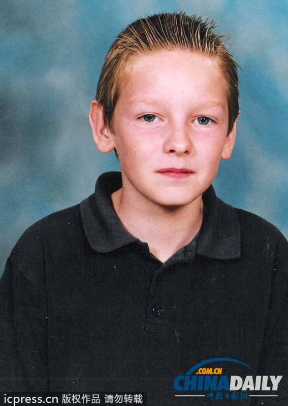 英國唯一變性拳擊手 身材火辣身手狠(圖)