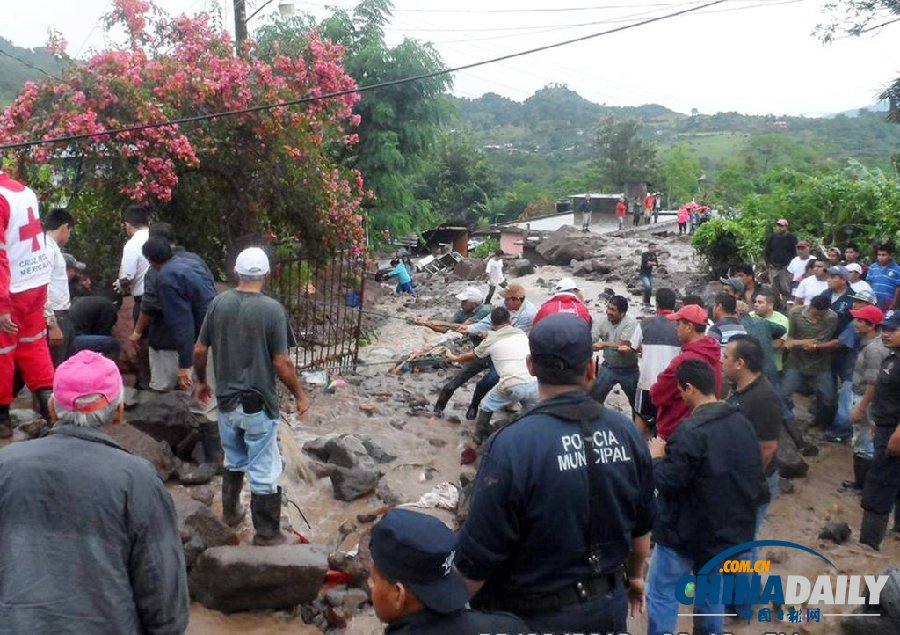 熱帶風暴登陸墨西哥致至少13死（高清大圖）