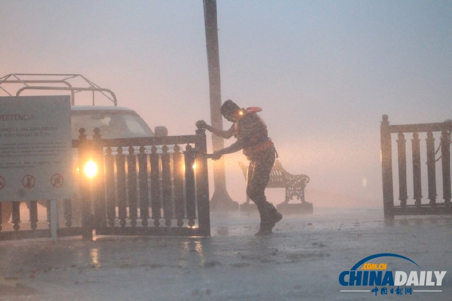 熱帶風暴登陸墨西哥致至少13死(高清大圖)