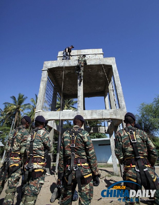 美國(guó)與東帝汶舉行聯(lián)合軍事演習(xí)（組圖）