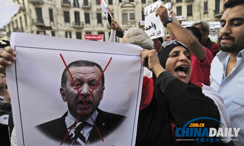 埃及反對(duì)美國(guó)軍事打擊敘利亞 奧巴馬頭像遭惡搞