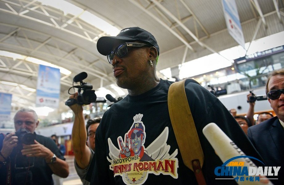 美國前NBA球星羅德曼抵達平壤 盼與金正恩共進晚餐