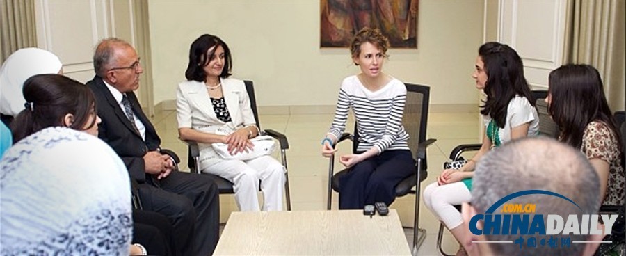 敘第一夫人在社交網站發(fā)布最新照片 與大學生暢談