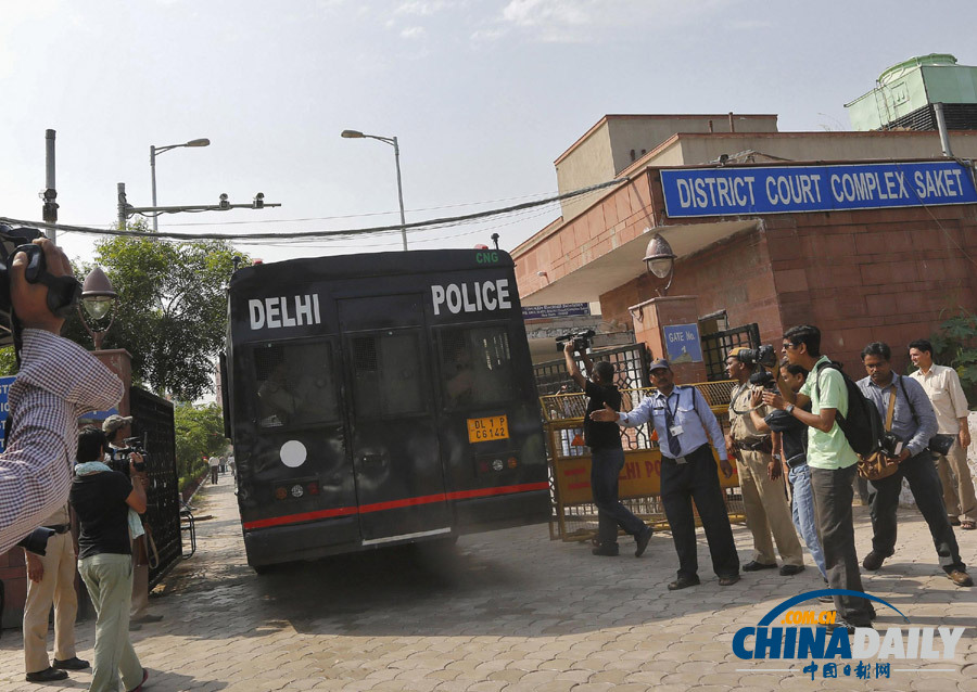 印度黑公交輪奸案4嫌犯出庭 法官將裁決是否有罪