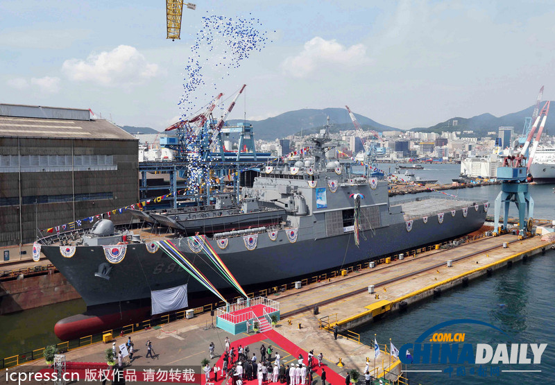 韓國新一代登陸艦“天王峰”下水 2015年實(shí)戰(zhàn)部署（組圖）