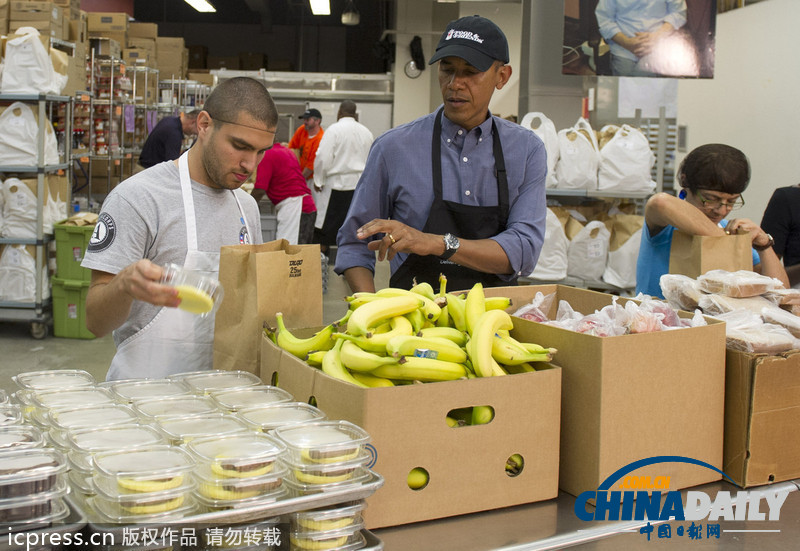 奧巴馬變身志愿者參加9·11紀(jì)念活動