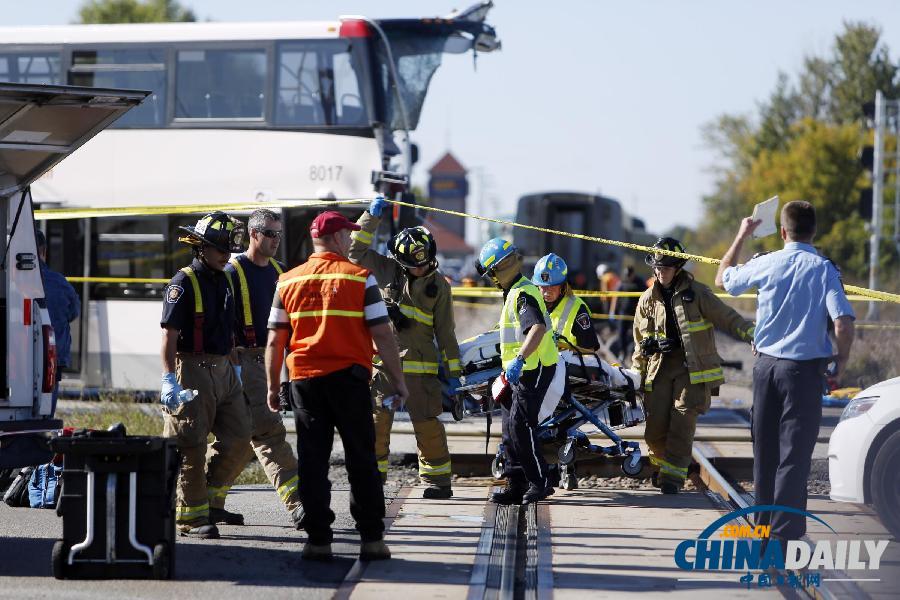 加拿大首都發生火車與巴士相撞事故 多人死亡