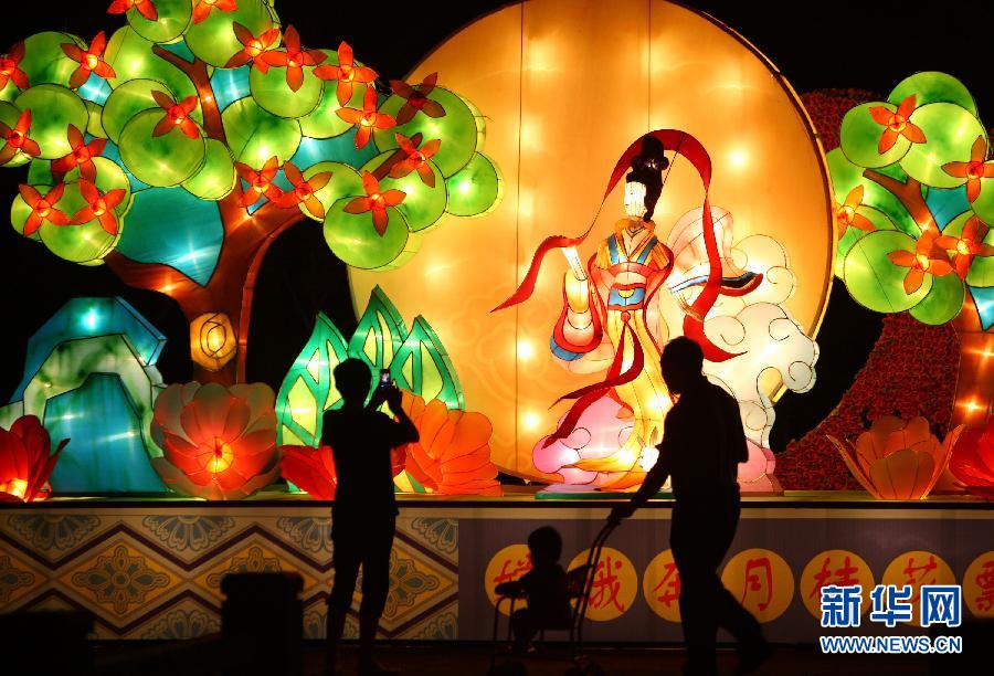 中國各地張燈結彩迎中秋